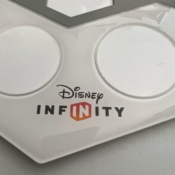 Disney Infinity Portal Base for Xbox Video Games - Picture 4 of 8